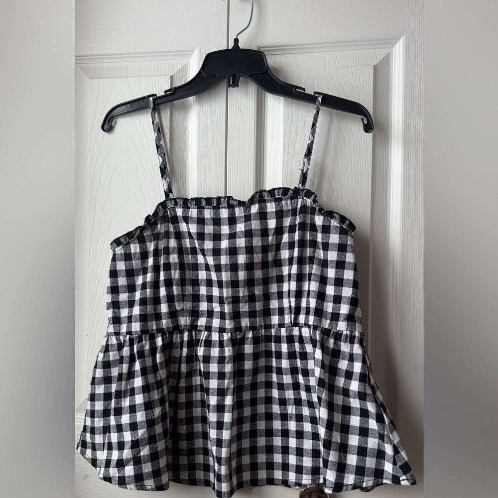 Eyeshadow Black and White Checkered Crop Top